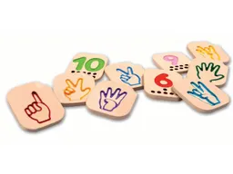 PlanToys PlanToys Zahlenspiel 1-10 Handzeichen aus recyceltem Kautschukholz Maße 6,5 x 8 x 1,2 cm – Produktbild 1 von 1