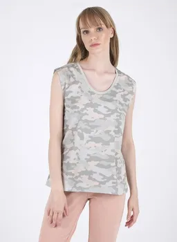 ORGANICATION ORGANICATION Top aus Bio-Baumwolle mit Camouflage-Muster – Produktbild 1 von 1