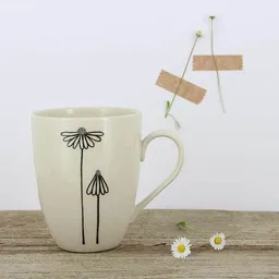 Mitienda Shop Mitienda Shop Becher aus Porzellan Gänseblümchen – Produktbild 1 von 1
