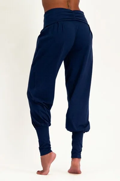 Urban Goddess Urban Goddess Weite Yoga Hose Devi, Midnight (dunkelblau), – Produktbild 3 von 4