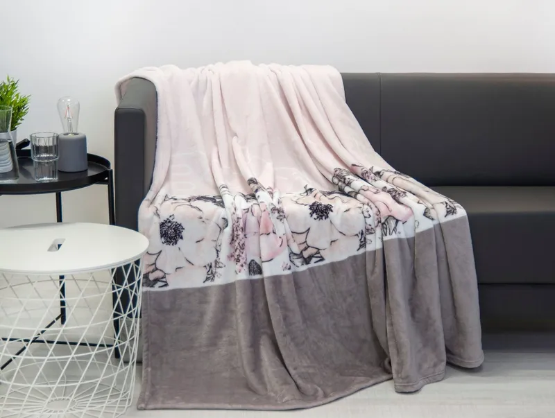 Bench. Wohndecke Bench, Bench., samtweiche Wellsoft-Decke, Kuscheldecke, Bunt|rosa, – Produktbild 4 von 5