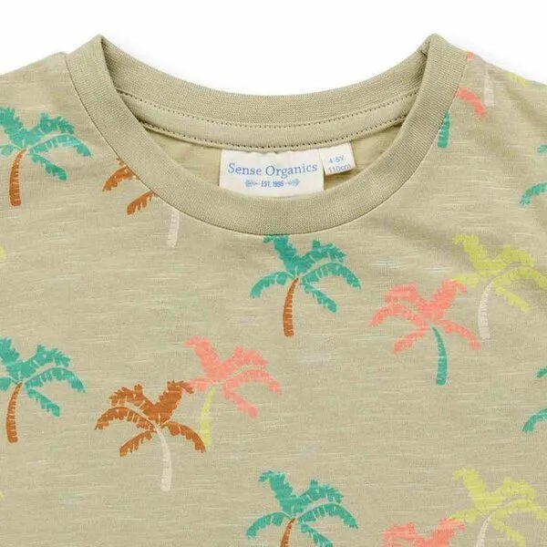 Sense Organics Sense Organics Mädchen T-Shirt mit Palmen, Modell NANA, Palmen-druck auf hellem schilfgrün, – Produktbild 2 von 4