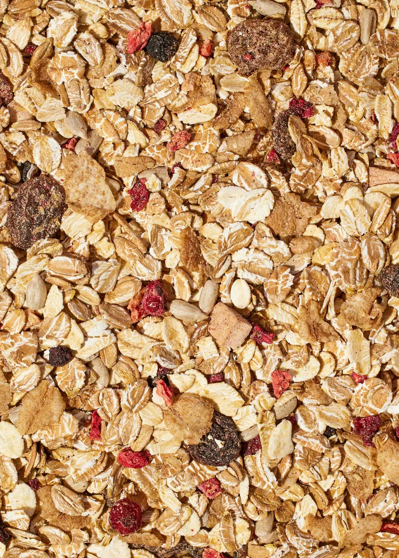 KoRo Beeren Müsli mit Knusper Dinkelflakes 1 kg – Produktbild 3 von 5