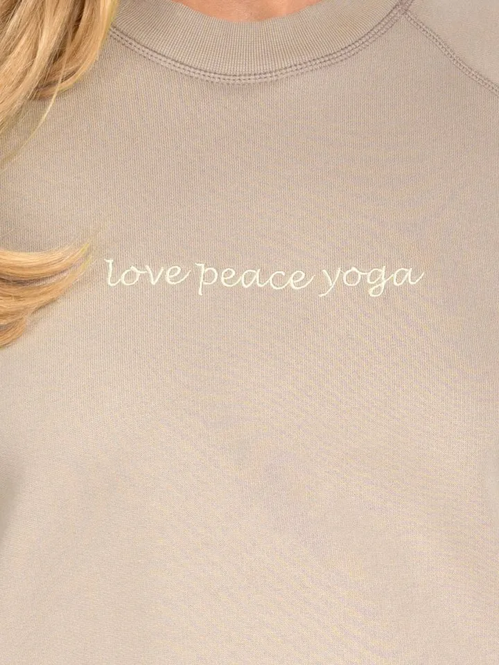 Magadi Magadi Yoga & Relax Shirt Bella aus Sweat-Stoff mit Love Peace Yoga, Beige, – Produktbild 2 von 4