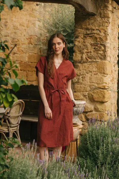 AmourLinen AmourLinen Wickelkleid aus Leinen OLIVIA, Terracotta (rot), – Produktbild 3 von 3