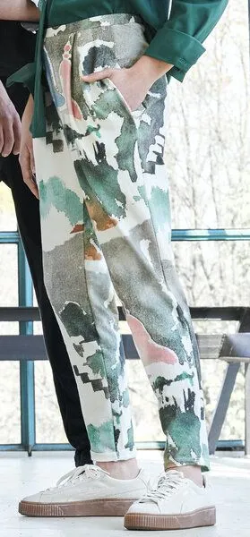 Sophia Schneider-Esleben Sophia Schneider-Esleben Unisex Jogger Florian, Bali, – Produktbild 2 von 4
