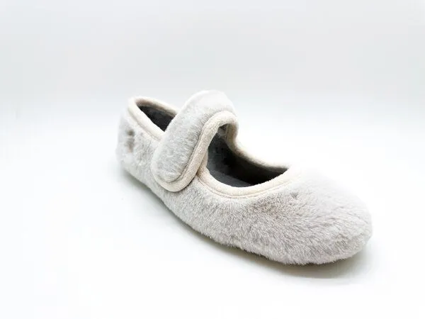 thies Veganer Hausschuh "thies ® Rec Fur Ballerina" aus ultraweichem, recyceltem Fell, fair produziert, Off white, – Produktbild 3 von 4