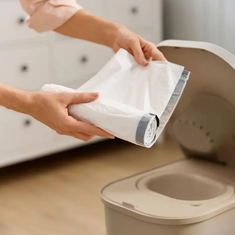 rotho babydesign rotho Windeleimer "KAYO" aus Recyclingkunststoff mit Aufdruck, Bär – Produktbild 3 von 4