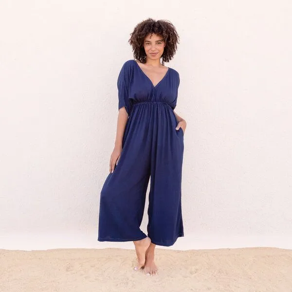 Jaya GEENY - Damen - JAYA-UNIQUE - schöner Jumpsuit,Färbung mit Indigo-Blättern, als Beach, Resort oder Evening Wear, handgemacht in Bali, Dark indigo, – Produktbild 1 von 3
