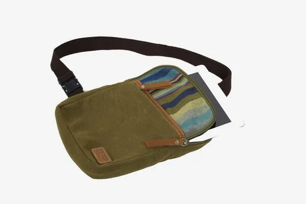 Dragolina Dragolina Crossbody Tablettasche Faun W. mit Webstoff der Pwo Karen, Moosgrün (hellgrün), – Produktbild 4 von 4