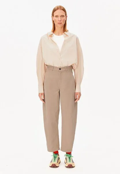 ARMEDANGELS ARMEDANGELS WORKWEAR CANVAS BARREL Damen Stoffhose aus Bio-Baumwolle, True camel, – Produktbild 4 von 4