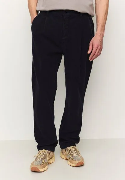 recolution Herren Cord Chino mit Bundfalte aus recycelter Baumwolle und Bio-Baumwolle - OAK CORDUROY - recolution, Dark navy (blau), – Produktbild 2 von 4