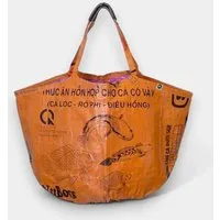 REFISHED fair fashion REFISHED fair fashion Tasche 'SOULMATE' - upcycelte Fischfuttersäcke, #fish orange-schwarz, – Produktbild 1 von 1
