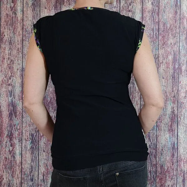 liebewicht liebewicht Bio Jersey Shirt mit U-Boot Ausschnitt schwarz neon, Neon/schwarz, – Produktbild 4 von 4