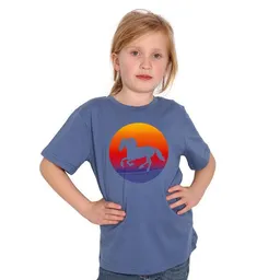 HANDGEDRUCKT HANDGEDRUCKT "Sunsethorse" Unisex Kinder-T-Shirt – Produktbild 1 von 1