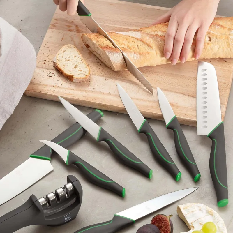 Chefkoch trifft Fackelmann Chefkoch trifft Fackelmann Küchenmesser Bonn, gezahnt, 11cm – Produktbild 3 von 3