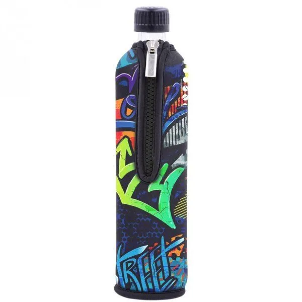 Dora's Dora's Dora’s Glas-Trinkflasche mit Neoprenbezug (0,5l) – Isoliert & Stylisch, Graffiti, – Produktbild 1 von 3
