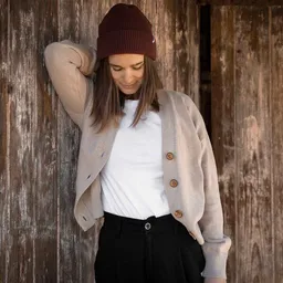Vresh Clothing Vresh Clothing Vreia, Kurze Strickjacke aus Biobaumwolle – Produktbild 1 von 1