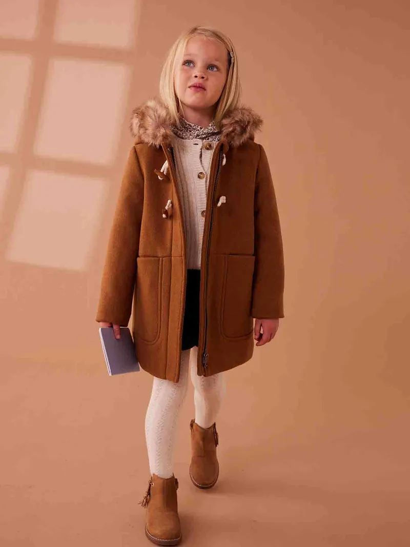 Vertbaudet Mädchen Dufflecoat mit Kapuze & Knebelknöpfen, Camelfarben, – Produktbild 4 von 4