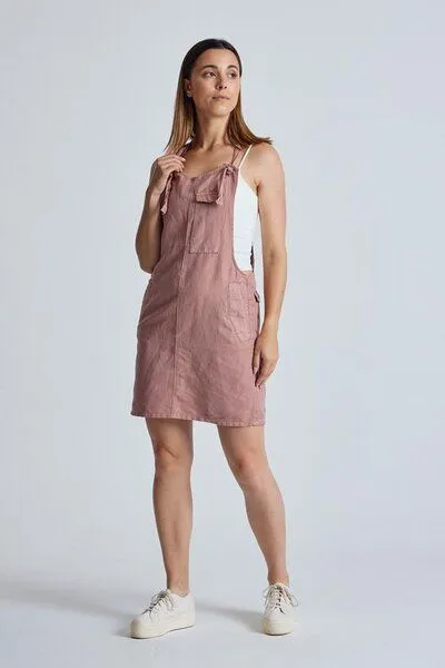 Flax and Loom Flax and Loom Leinen Latzkleid Peggy, Retro pink (rosa), – Produktbild 5 von 7