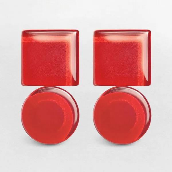 ALEXASCHA ALEXASCHA Geometrische Statement Ohrringe aus Glas | Bauhaus Design | 16 Farbkombinationen, Kirschrot, – Produktbild 1 von 4