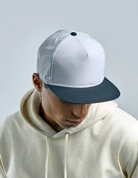 Atlantis Headwear Atlantis Headwear Verstärkte Streetwear-Cap aus recyceltem Polyester, Hellgrau/schwarz, – Produktbild 1 von 3