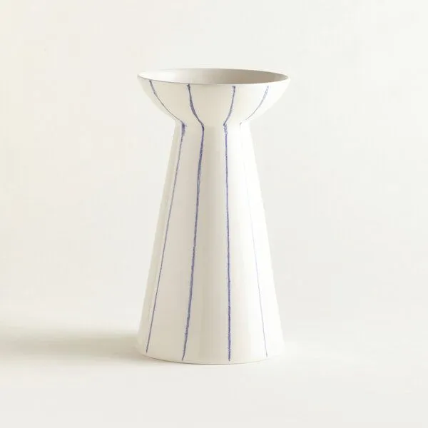 onomao onomao Handgemalte Vase 'Duarte' aus Steinzeug, Blau gestreift, – Produktbild 4 von 4