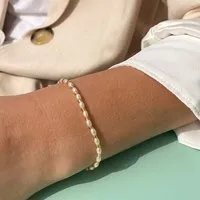 juni juni Veganes Perlenarmband Tropical Golden – Produktbild 1 von 1