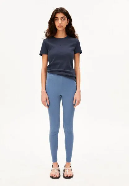 ARMEDANGELS ARMEDANGELS GMT DYE RIB Damen Ripp-Leggings aus Bio-Baumwoll Mix, Tinted navy, – Produktbild 4 von 4