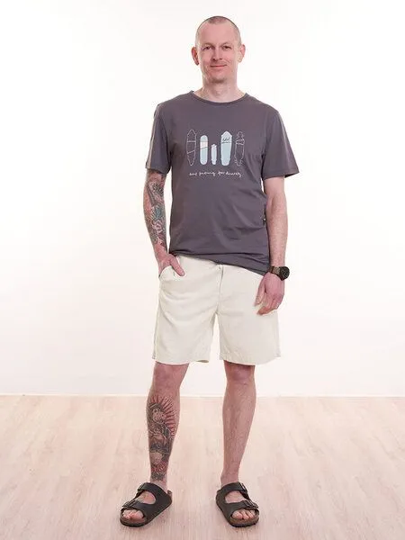 Bleed Bleed Easy-Legs Shorts Naturweiß – Produktbild 2 von 4