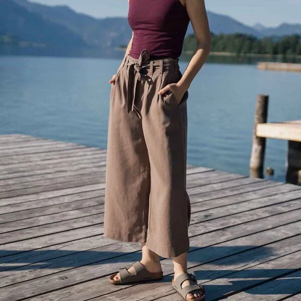 Vresh Clothing Vresh Clothing Vabiola - Culotte aus TENCEL (TM) Lyocell, Taupe, – Produktbild 2 von 4
