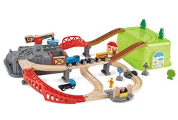Hape Holzeisenbahn Eisenbahn-Baukasten-Set (E3764) – Produktbild 1 von 1