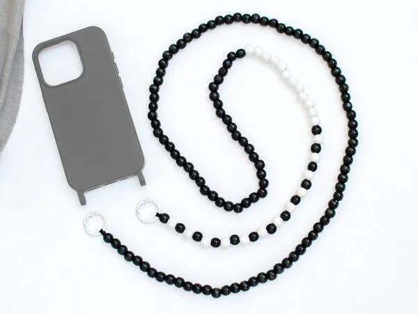 renna deluxe renna deluxe Handykette aus Holzperlen, Crossbody lang, Weiss, – Produktbild 3 von 4