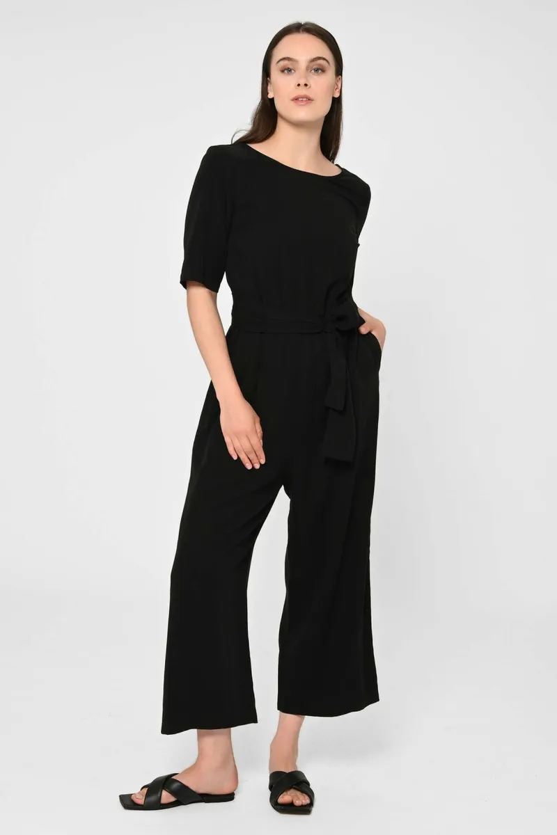 Lovjoi LOVJOI Damen vegan Jumpsuit Staine Halbarm Schwarz, Schwarz, – Produktbild 2 von 2