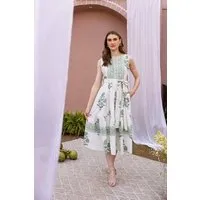 Haus of Namaste Haus of Namaste Langes Maxikleid aus Bio-Baumwolle in Salbeigrün mit Blumenmuster, Gürtel & Taschen | Ethisch, nachhaltig & fair – Produktbild 1 von 1