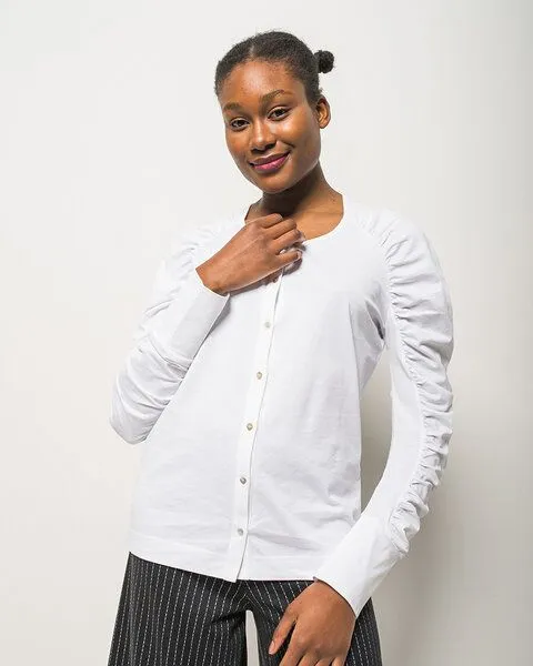Alma & Lovis Alma & Lovis Shirtbluse aus Bio-Baumwolle | Ruffle Blouse, Weiss, – Produktbild 1 von 4