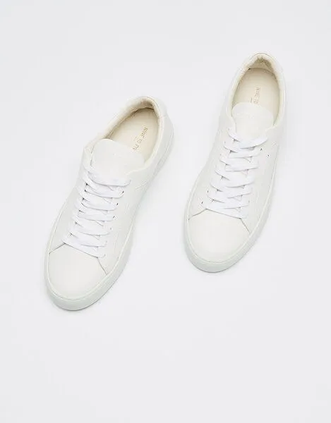 NINE TO FIVE NINE TO FIVE #clota - bequeme Pantolette aus recyceltem Canvas mit Naturlatex-Fussbett und Kork, Weiß, – Produktbild 1 von 4