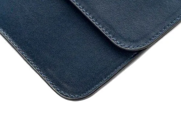 GREVIRO GREVIRO Tablet Tasche aus Kaktusleder (vegan) - für iPad Pro / iPad Air / Surface / Galaxy Tab, Blau glatt, – Produktbild 4 von 4