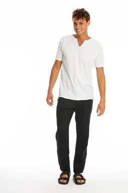 RAVENS VIEW IBIZA RAVENS VIEW IBIZA Herren vegan T-Shirt Eros Weiß – Produktbild 1 von 1