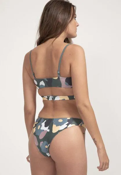 boochen boochen Bikini Top Arpoador - wendbares Surf Bikini-Oberteil - Prints, Green flower print (grün), – Produktbild 3 von 4