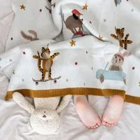 nidito nidito Bio Babydecke Baumwolle Zirkus Hund Katze Hase - 80x100 cm - 100% Bio-Baumwolle - Beige Blau Rot Gelb – Produktbild 1 von 1
