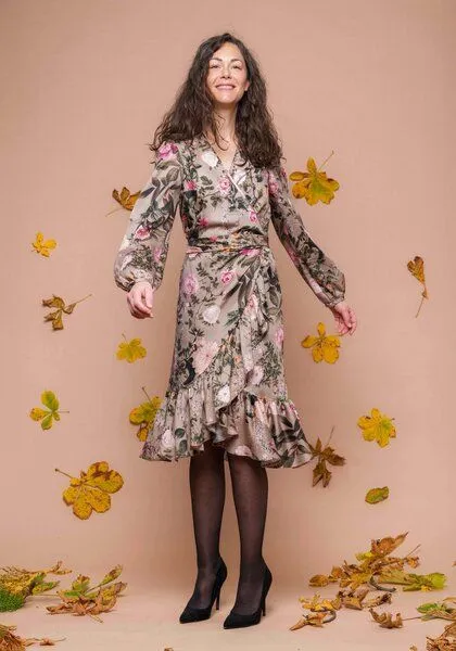 Atelier SNOW Atelier SNOW Wickelkleid Rosalie aus LENZING ECOVERO Viscose-Satin – Produktbild 1 von 1