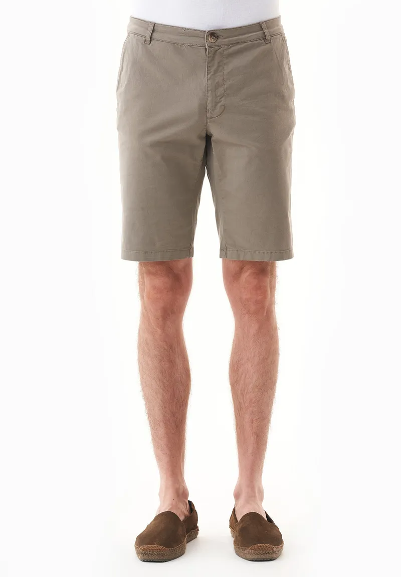 ORGANICATION ORGANICATION Herren vegan Slim-Fit Chino-Shorts Aus Bio-Baumwolle, Grün, – Produktbild 1 von 2