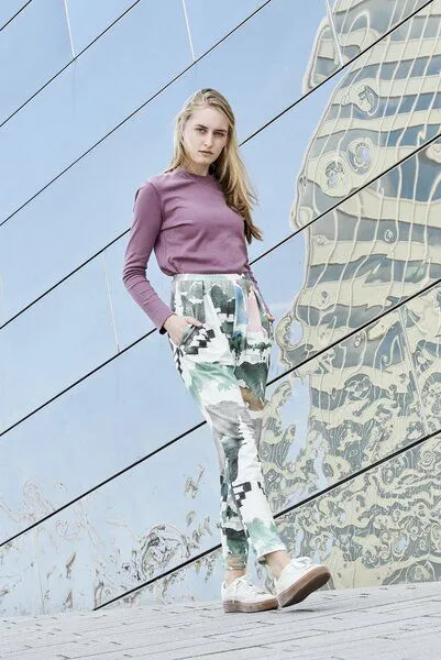 Sophia Schneider-Esleben Sophia Schneider-Esleben Jogger Bali Unisex Jerseyhose aus Bio-Baumwolle – Produktbild 2 von 3
