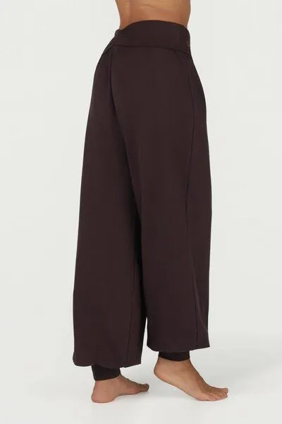 Urban Goddess Urban Goddess Rhea Yoga-Hose mit lockerer Passform, Coffee (braun), – Produktbild 3 von 5