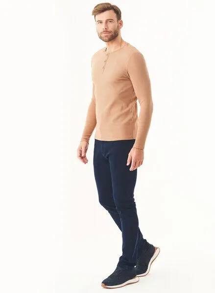 ORGANICATION ORGANICATION Geripptes Henley Langarmshirt aus Bio-Baumwolle, Light brown, – Produktbild 2 von 3
