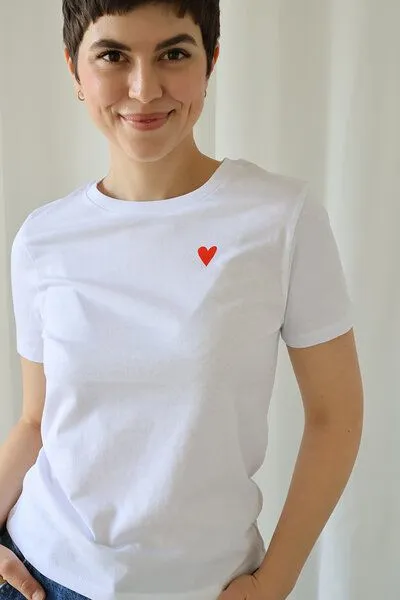 Kultgut Kultgut Artdesign - Biofair- Flauschiges Femin Shirt / little red heart, Weiß, – Produktbild 1 von 4