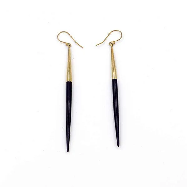Bawa Hope Bawa Hope Messingohrring "Fine Spike Horn schwarz" – Produktbild 1 von 2