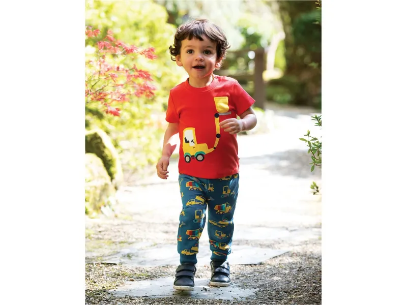 Frugi Frugi T-Shirt Gabelstapler Koi Rot – Produktbild 5 von 5