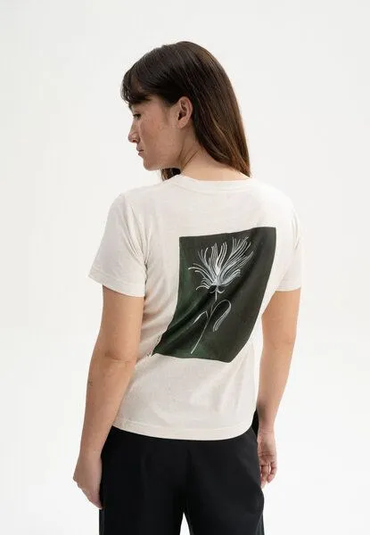MELA T-Shirt Artist Edition Kaja | von MELA | Fairtrade & GOTS zertifiziert, Cream melange / botanical print grün, – Produktbild 1 von 4